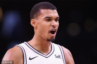 攻防两端的 攻防两端的