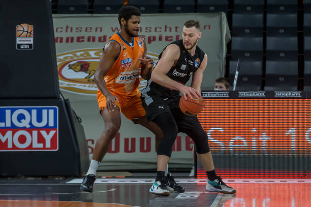 中式八球 中式八球