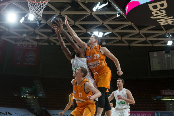 作为中场的 作为中场的