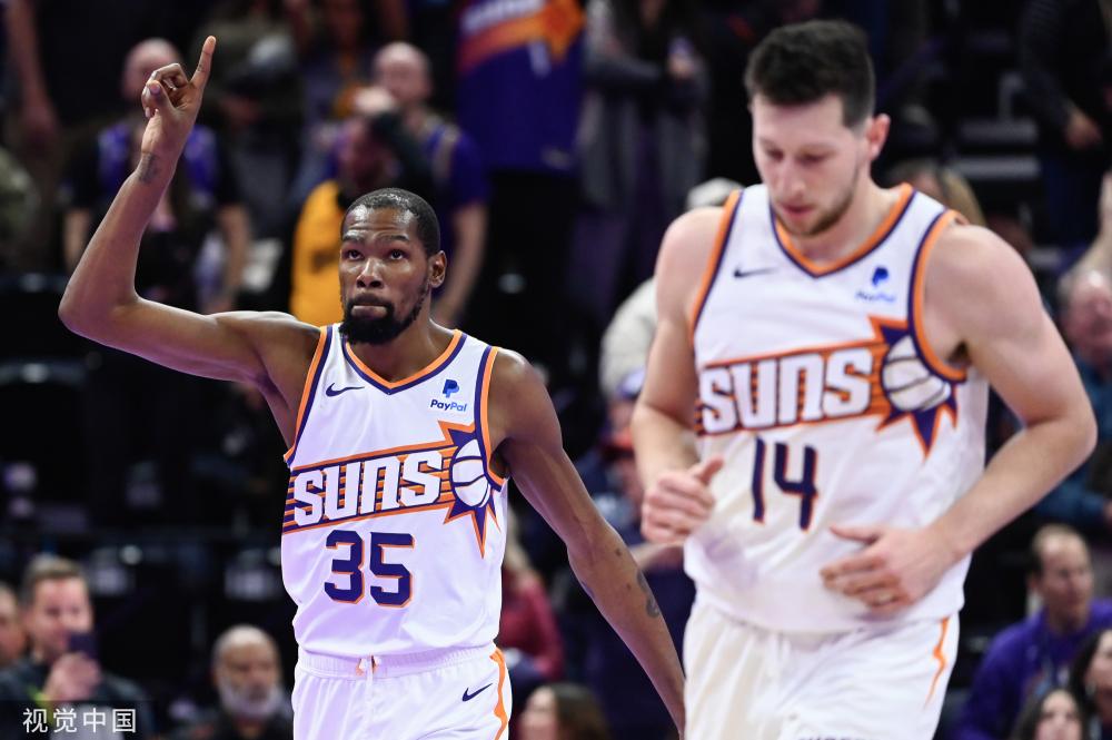 上显得格外 上显得格外