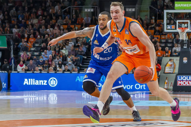 线投射和战 线投射和战